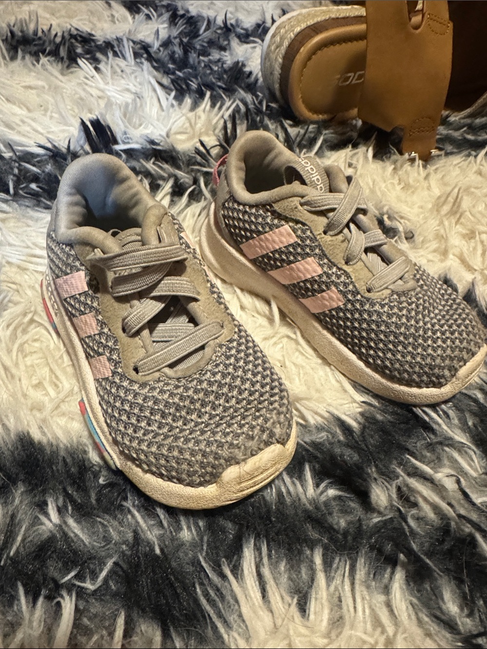 adidas Kids Gray Knit Sneakers with Pink Stripes